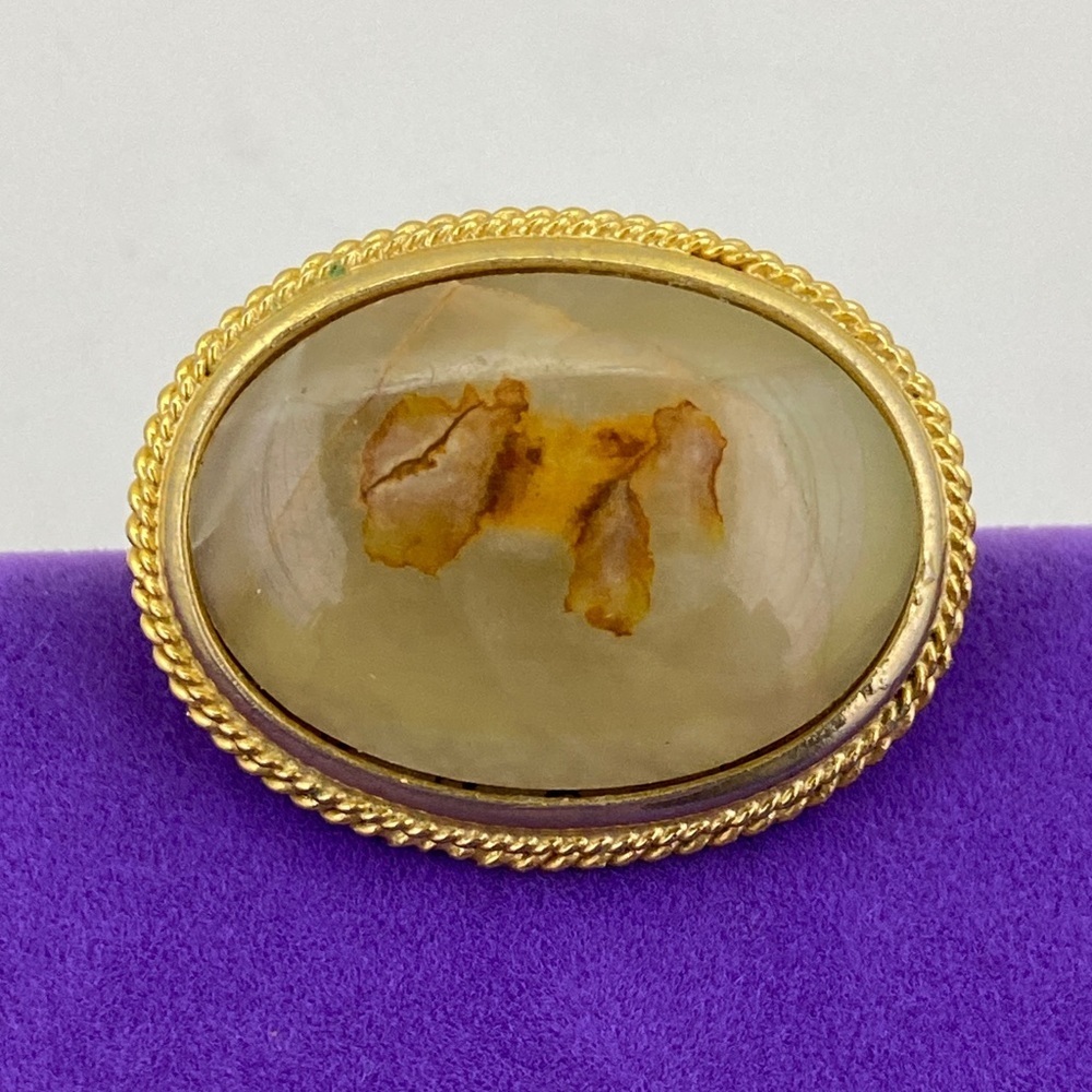 💛 Vintage Gold Plated Oval Stone Brooch | Heritage Luxury